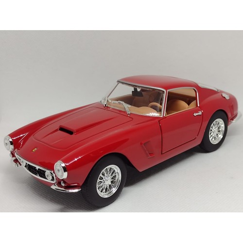 Miniatura Ferrari 250 GT Berlinetta Passo Corto SWB 1:24 - Burago