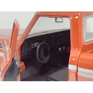 Miniatura Ford F-150  Custom 1979 Marrom 1:24 - Motormax