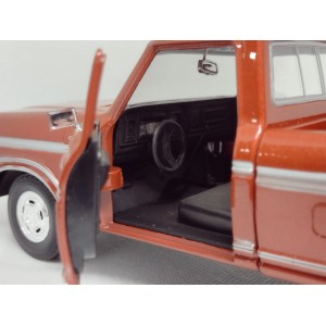 Miniatura Ford F-150  Custom 1979 Marrom 1:24 - Motormax