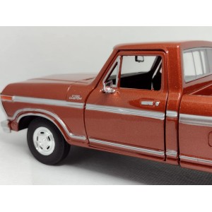 Miniatura Ford F-150  Custom 1979 Marrom 1:24 - Motormax