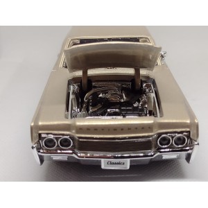 Miniatura Lincoln Continental 1966 1:26 - Maisto