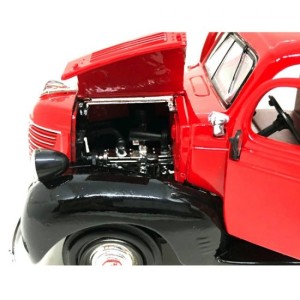 Miniatura Plymouth PickUp 1941 (Vermelha) 1:24 - Motormax