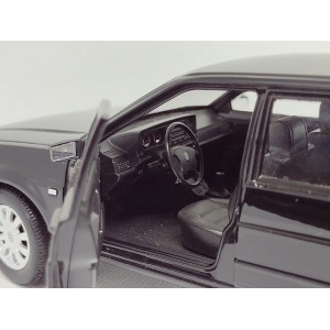 Miniatura Volkswagem Santana 1.8 - 1:24 - Welly