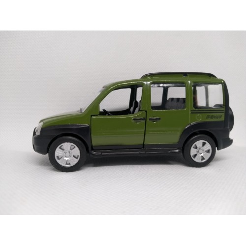 Miniatura Fiat Doblo Adventure 1:36